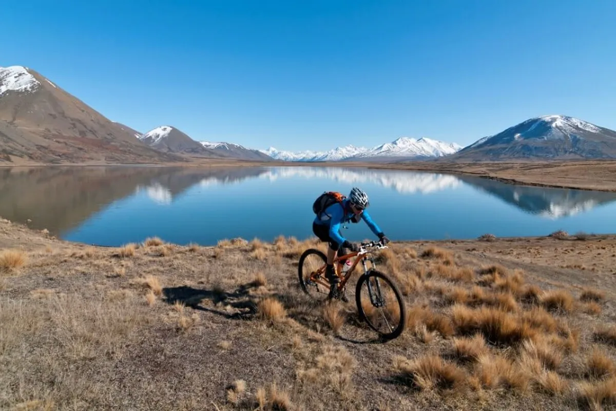 Mountain biking Lake Emma