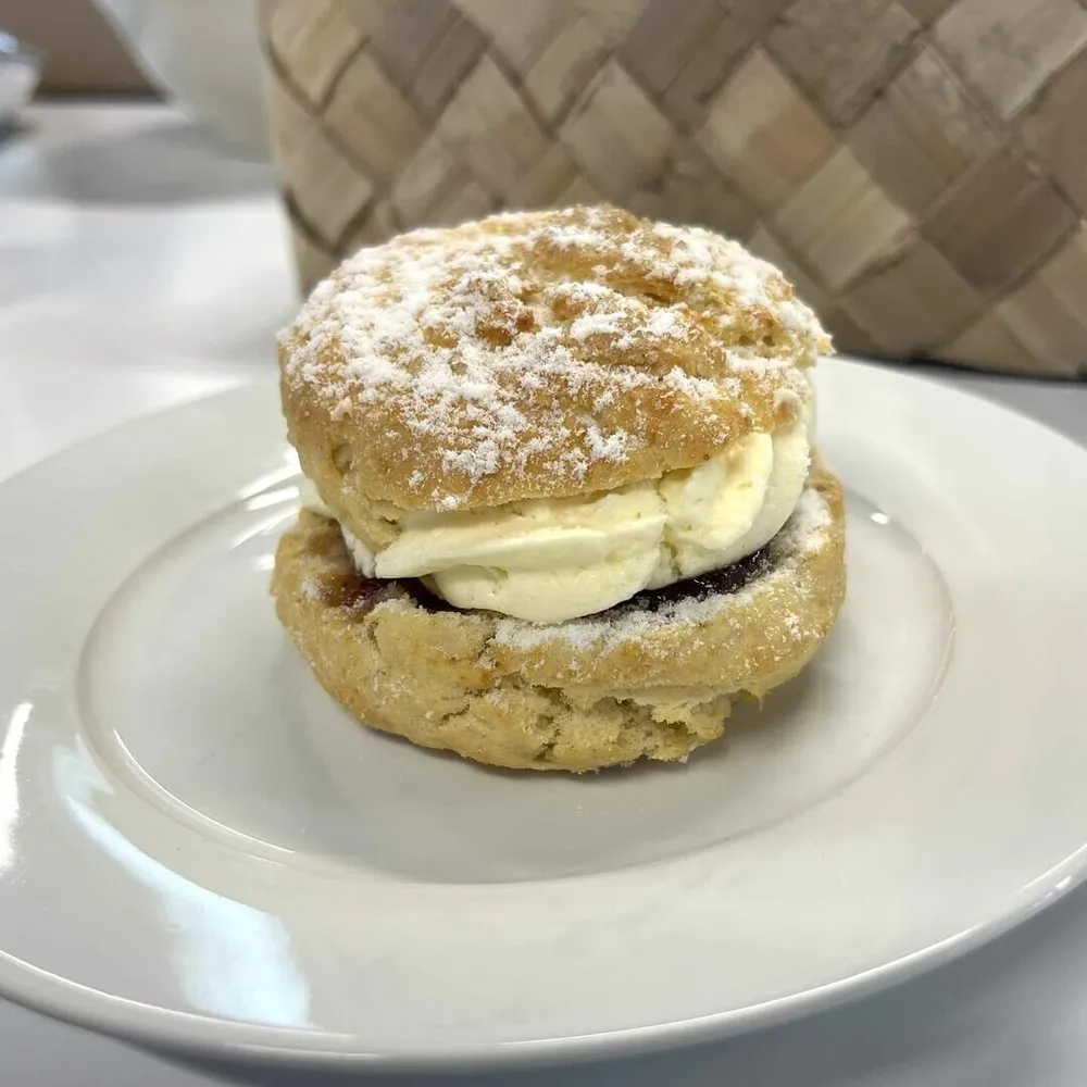 Akin Devonshire cream scone