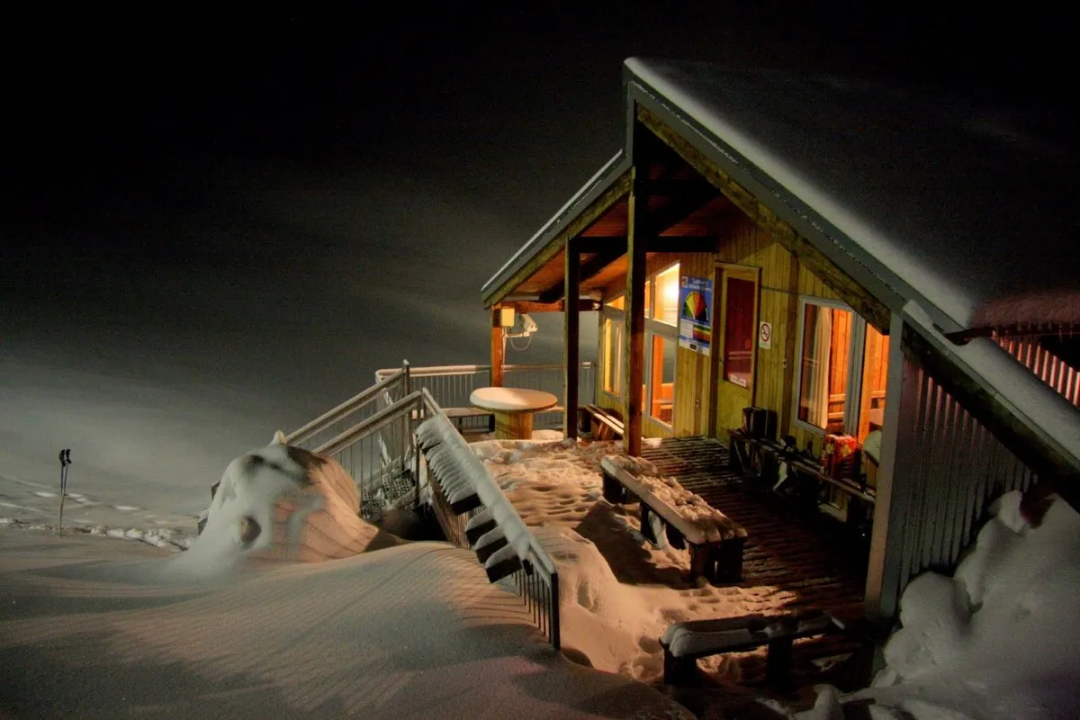 Mt Olympus lodge at night