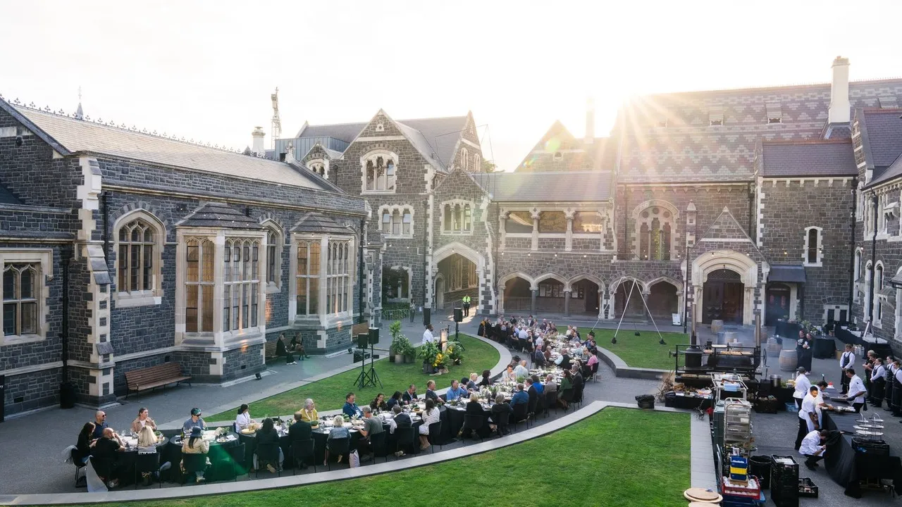 Pinot Noir outdoor dining at the Art Centre