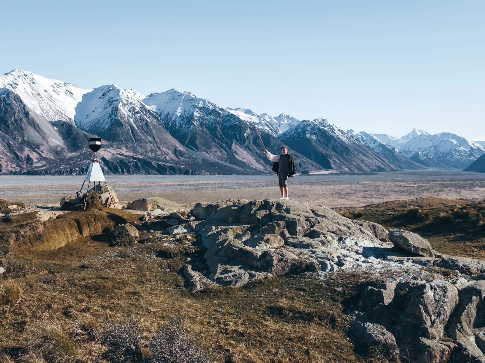 Frodo with sword atop Edoras