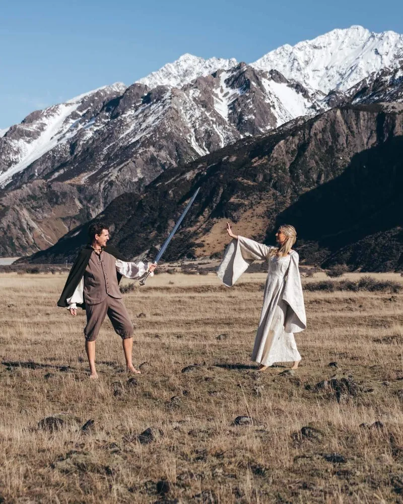 Frodo & Galadriel at Minas Tirith