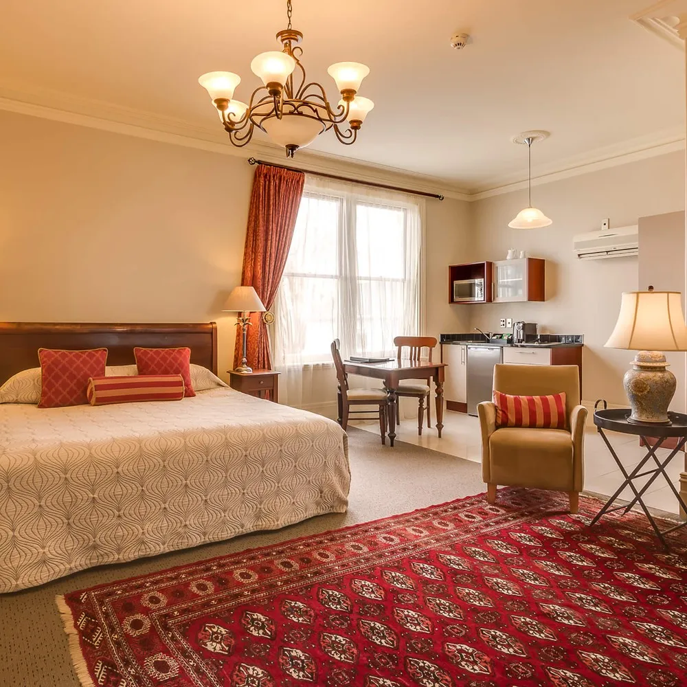 Merivale Manor suite