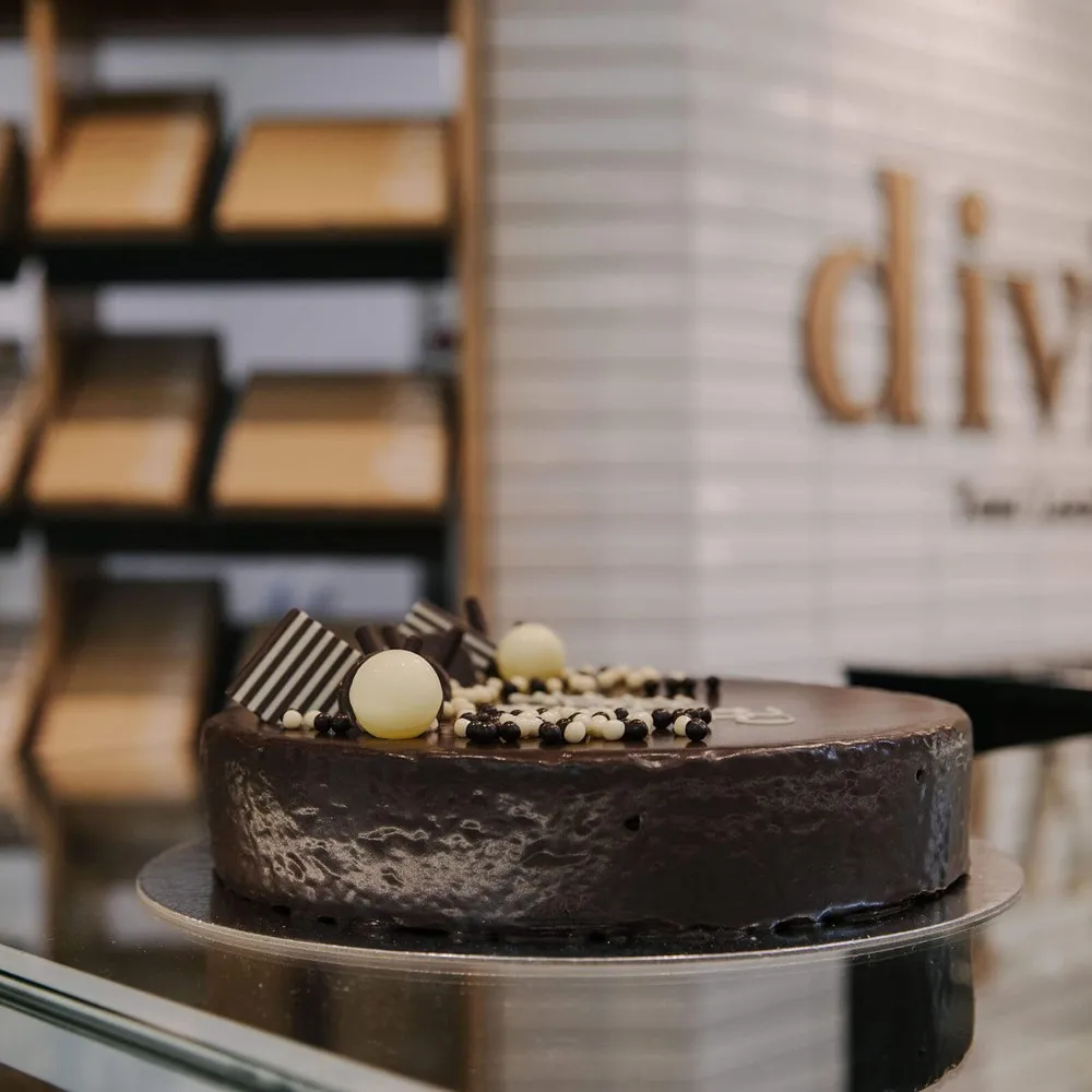 Chocolate cake by Divine Cakes