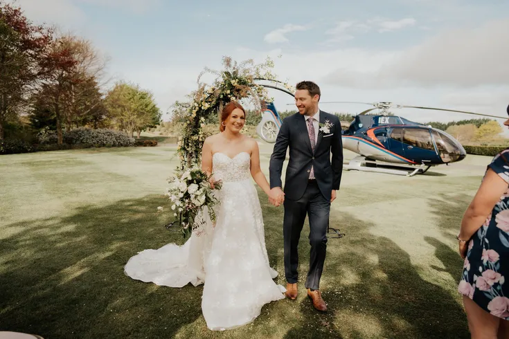 Luxury Helicopter Experiences - Picnics | Elopements | Micro Weddings