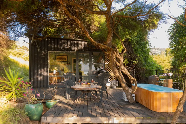 Manuka Hut | Canopy Camping Escapes