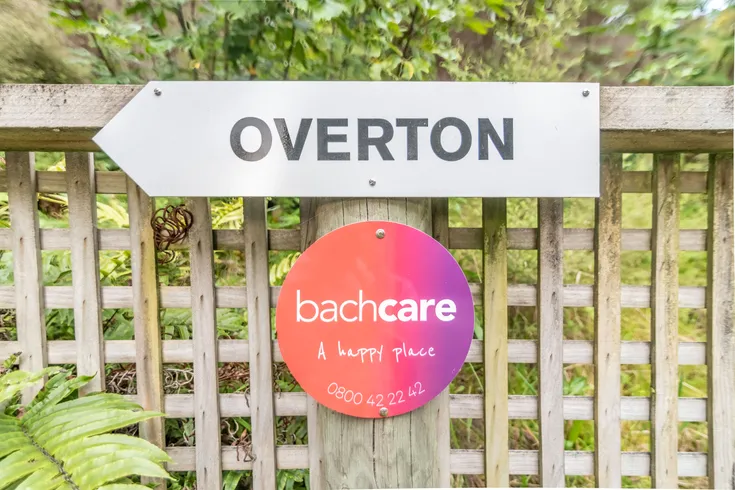 Overton Cottage - Akaroa Holiday Home