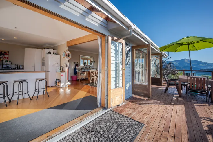 Harbour Views - Akaroa Holiday Home