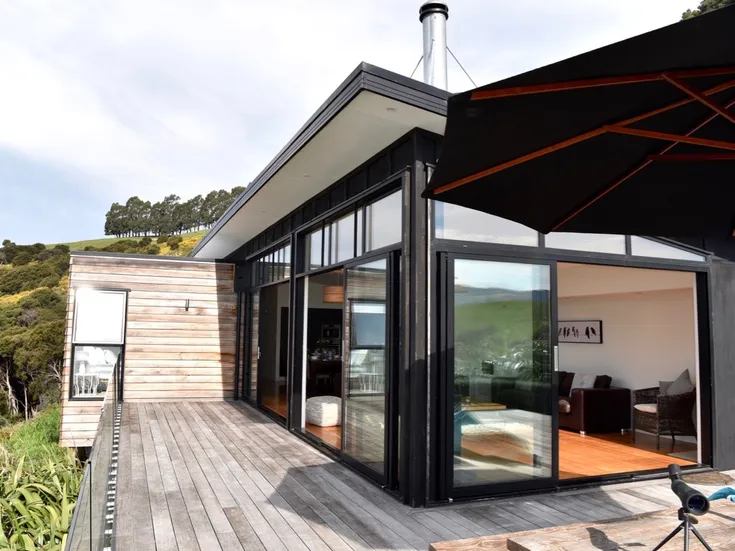 Million Dollar View - Takamatua Holiday Home