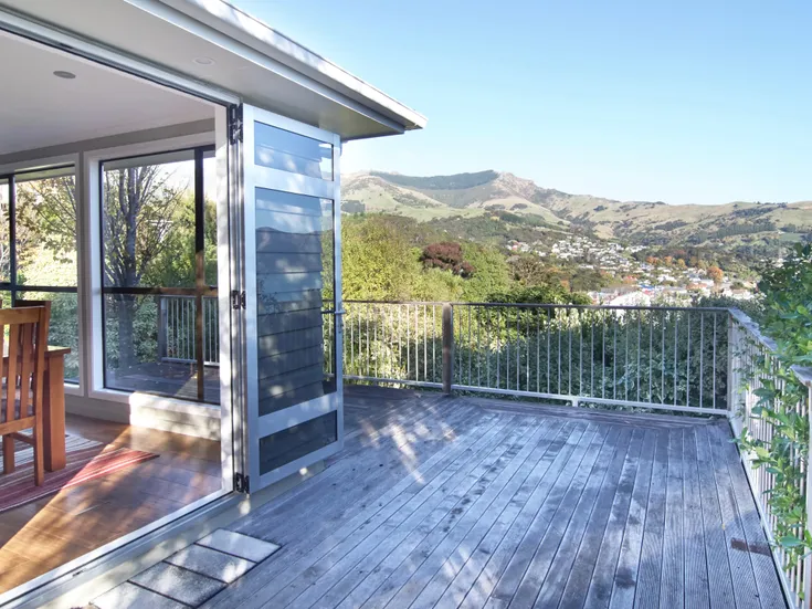 Tiro Treasure - Akaroa Holiday Home