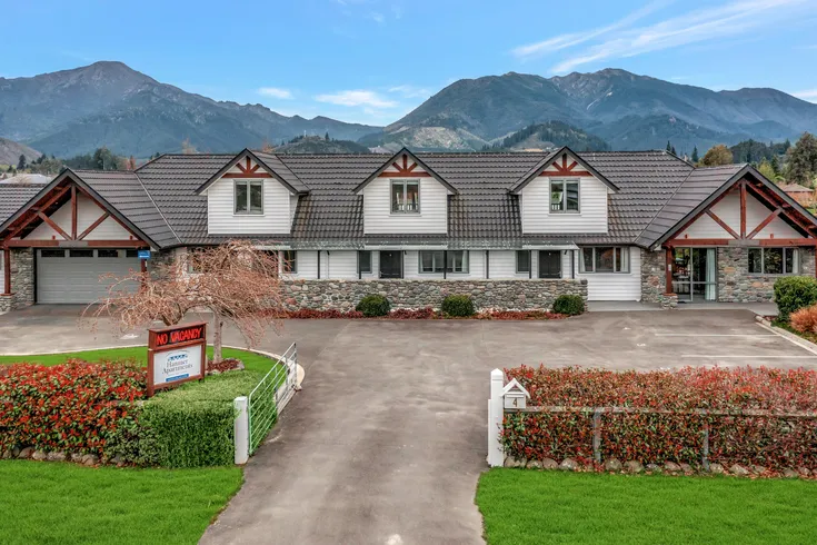 Hanmer Apartments