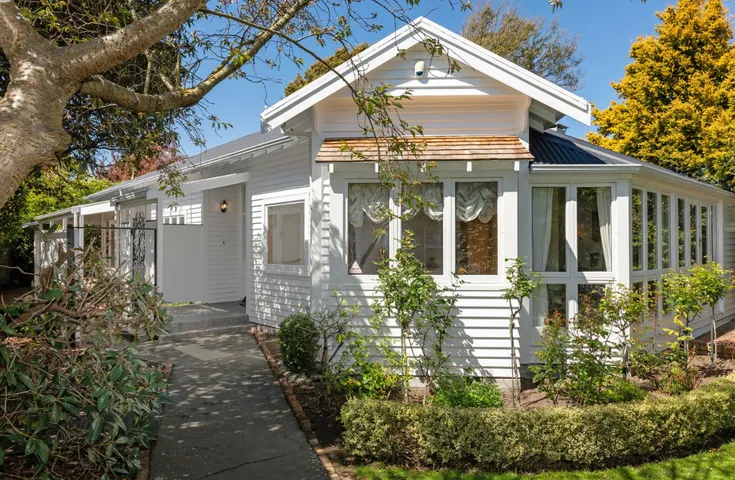 Fendalton Villa - Christchurch Holiday Home