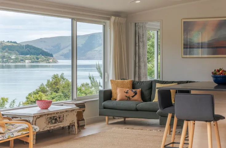 Otahuahua - Akaroa Holiday Home