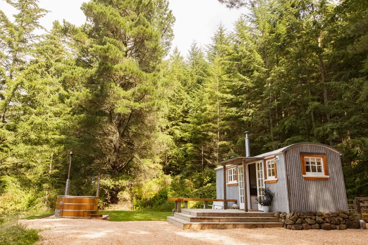 Canopy Camping Escapes | Washpen Falls Shepherd's Hut