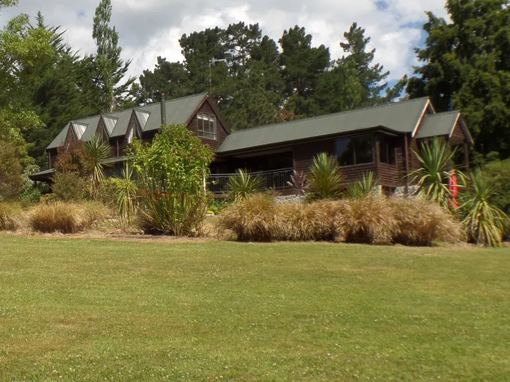 Riverstone House B & B