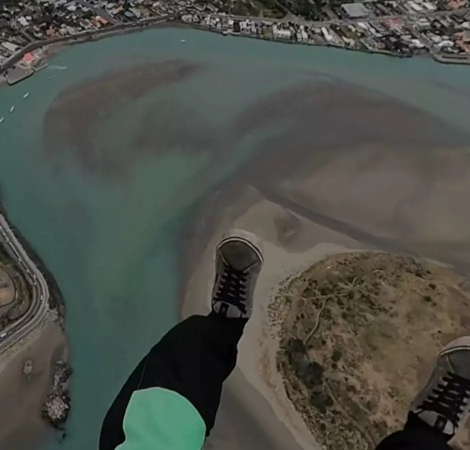 oVRcome Skydiving Over Sumner