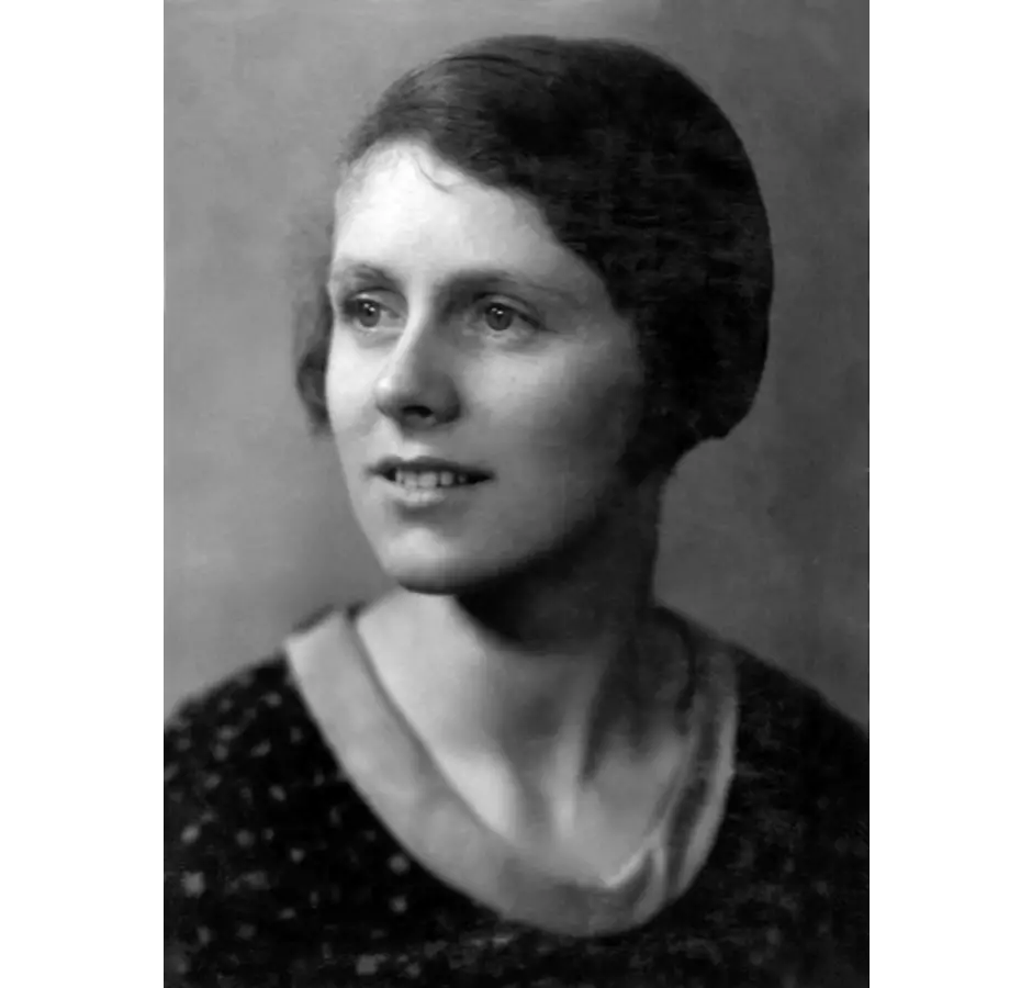 Elsie Locke