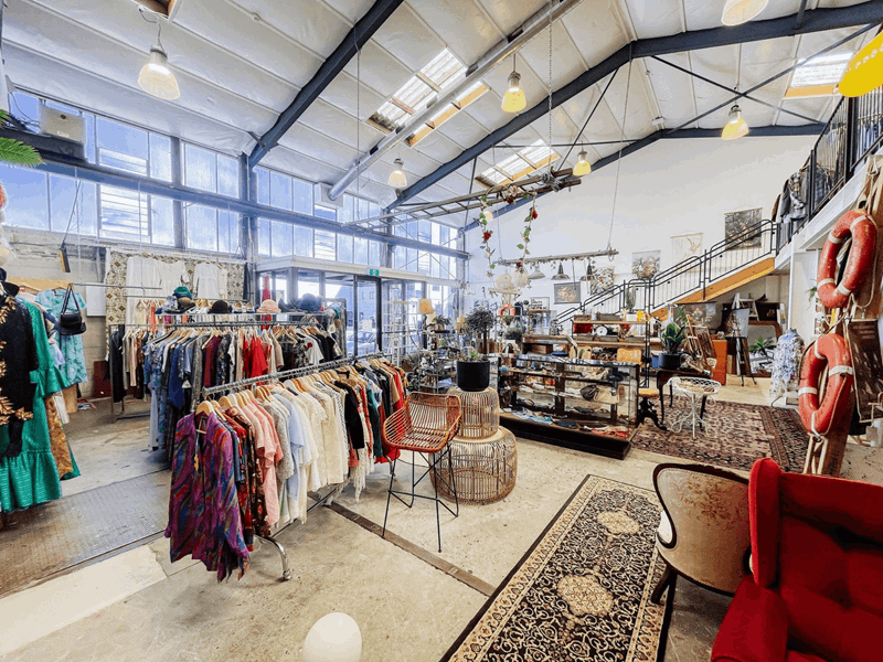 Junk N Disorderly Shop Floor