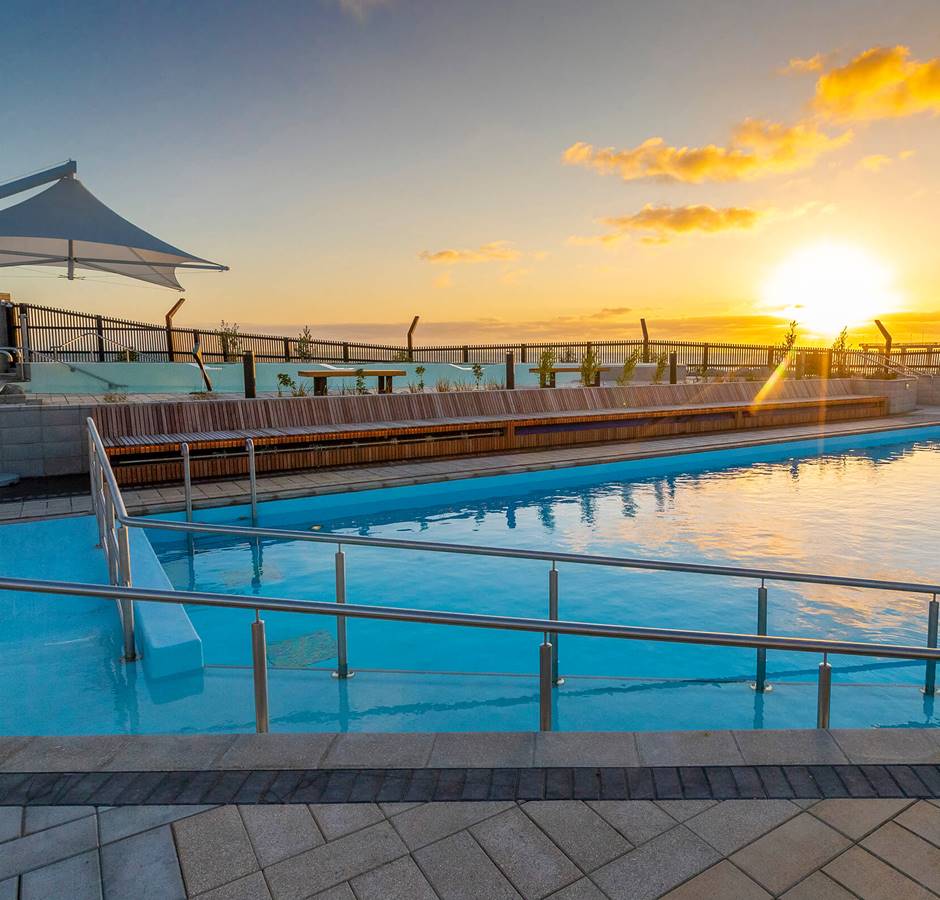 New Brighton Hot Pools With Sunrise 