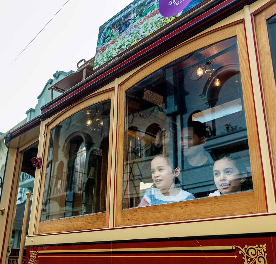 ExploreCHC Children At Tram Window In Christchurch