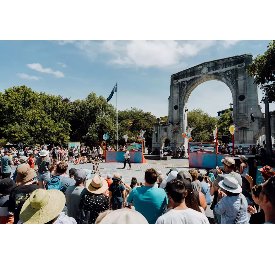 World Buskers Festival Bridge Of Remembrance