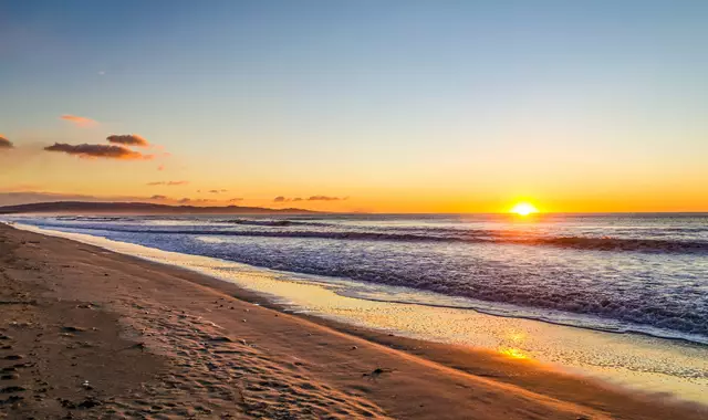 Waikuku Beach photo by Nic Oram