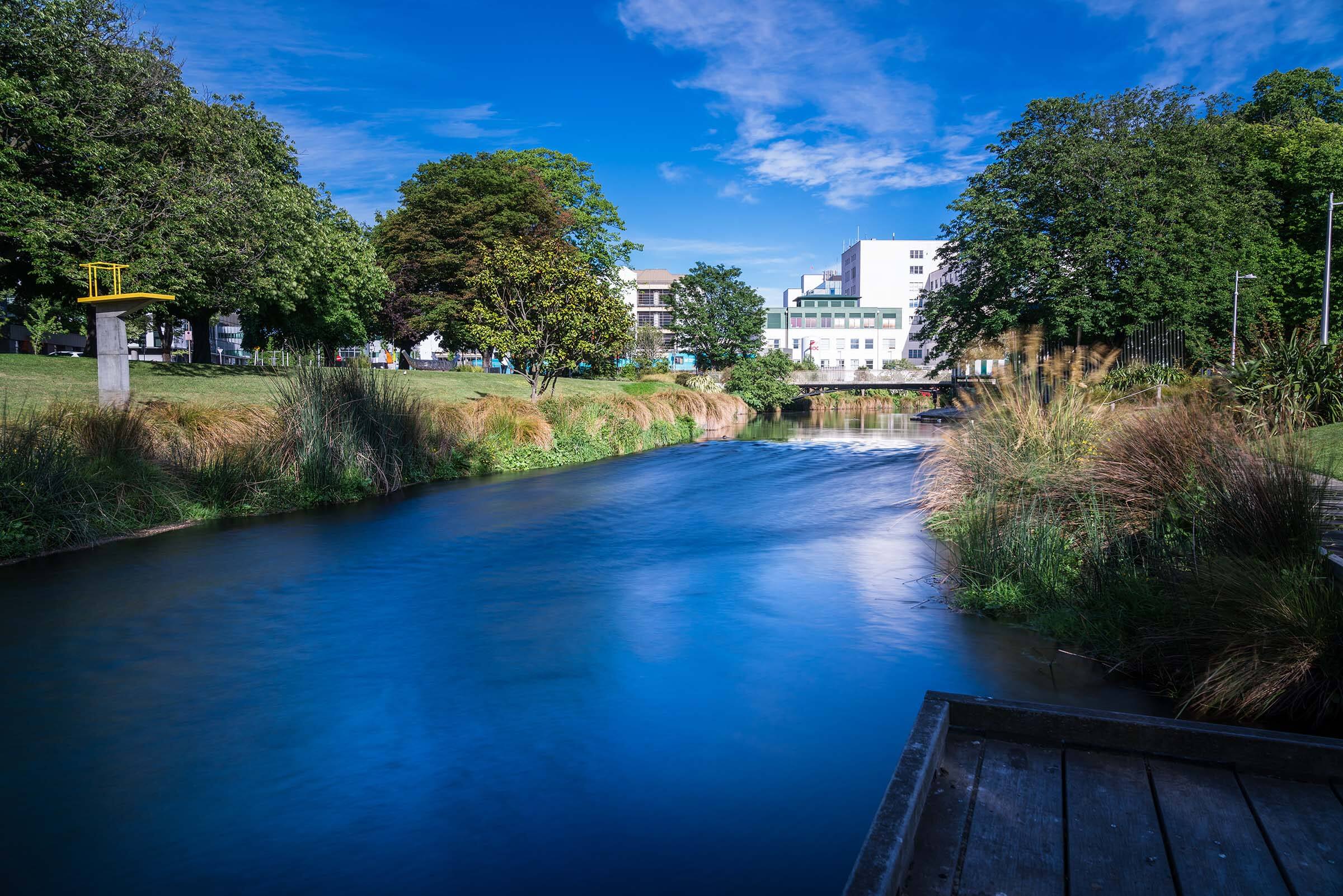 Ōtākaro Avon River With Diving Board