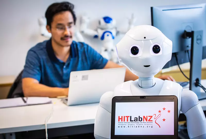 Hitt Lab Man With Robot
